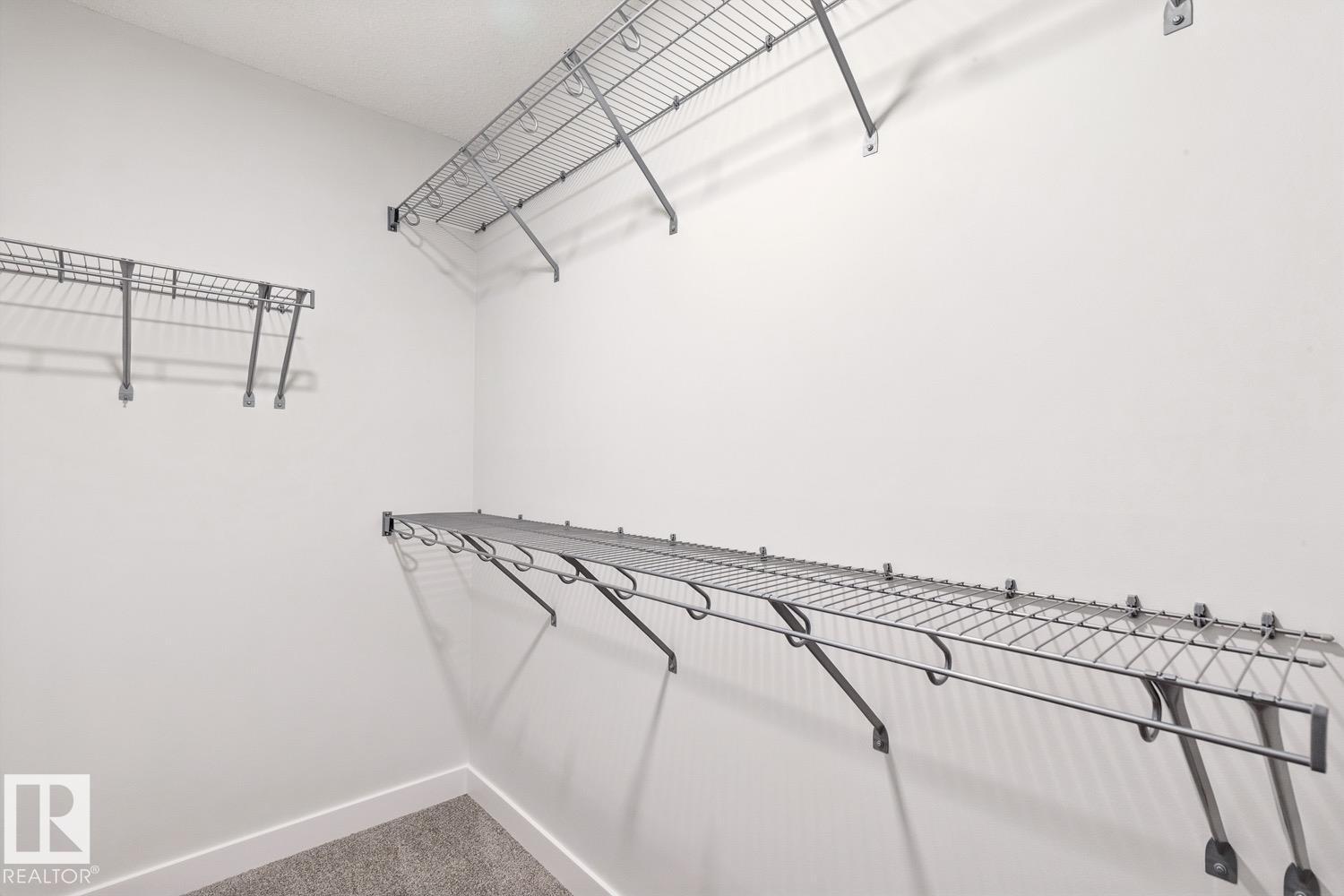690 Bank DR - Image 30