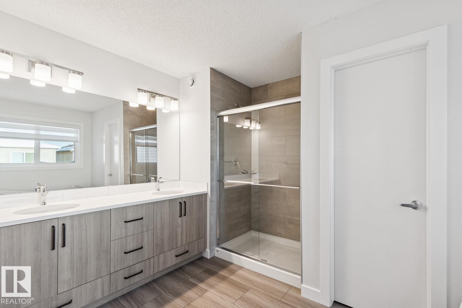690 Bank DR - 31