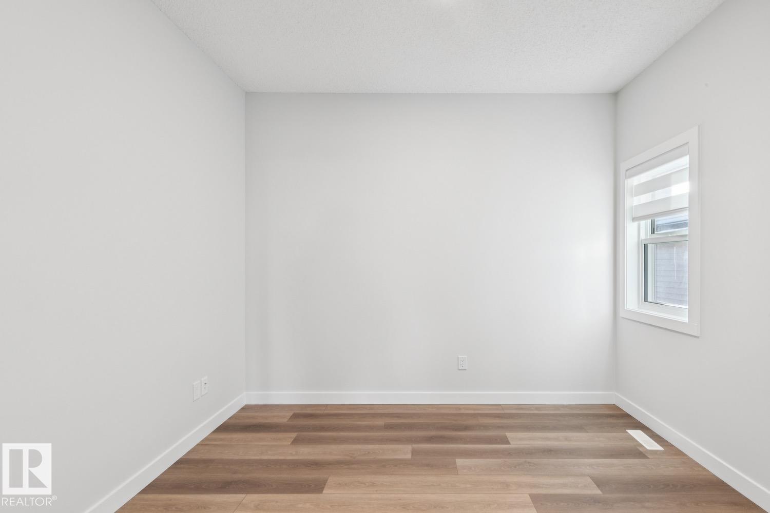 690 Bank DR - 4