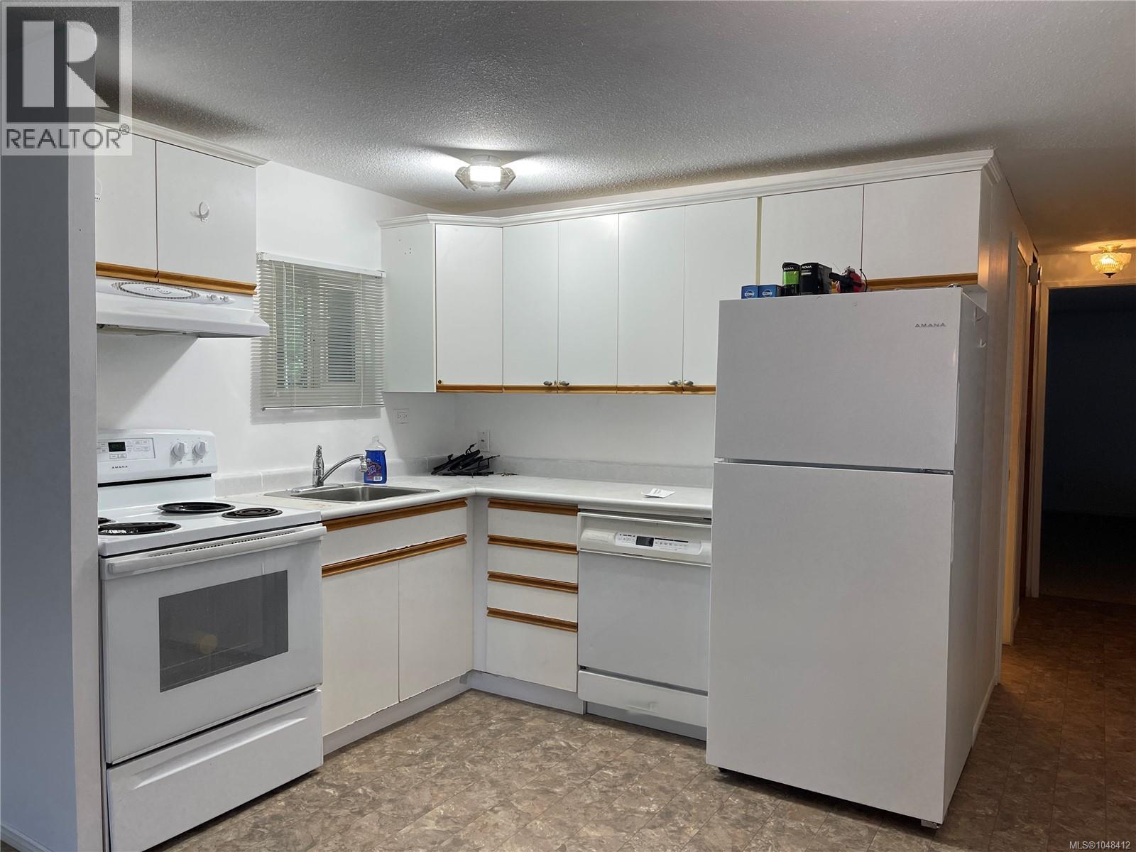 #8 2917 Alberni Hwy - 6