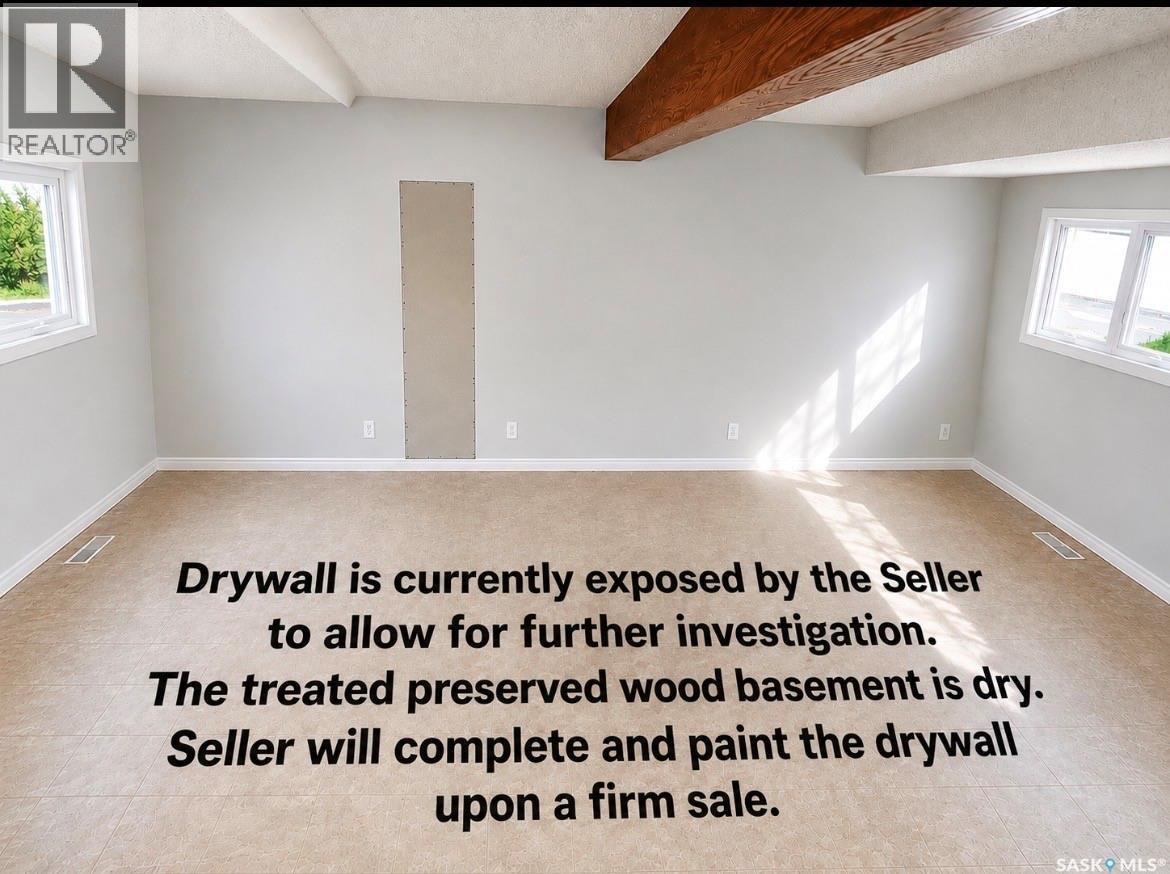 1510 McKercher DRIVE - 17