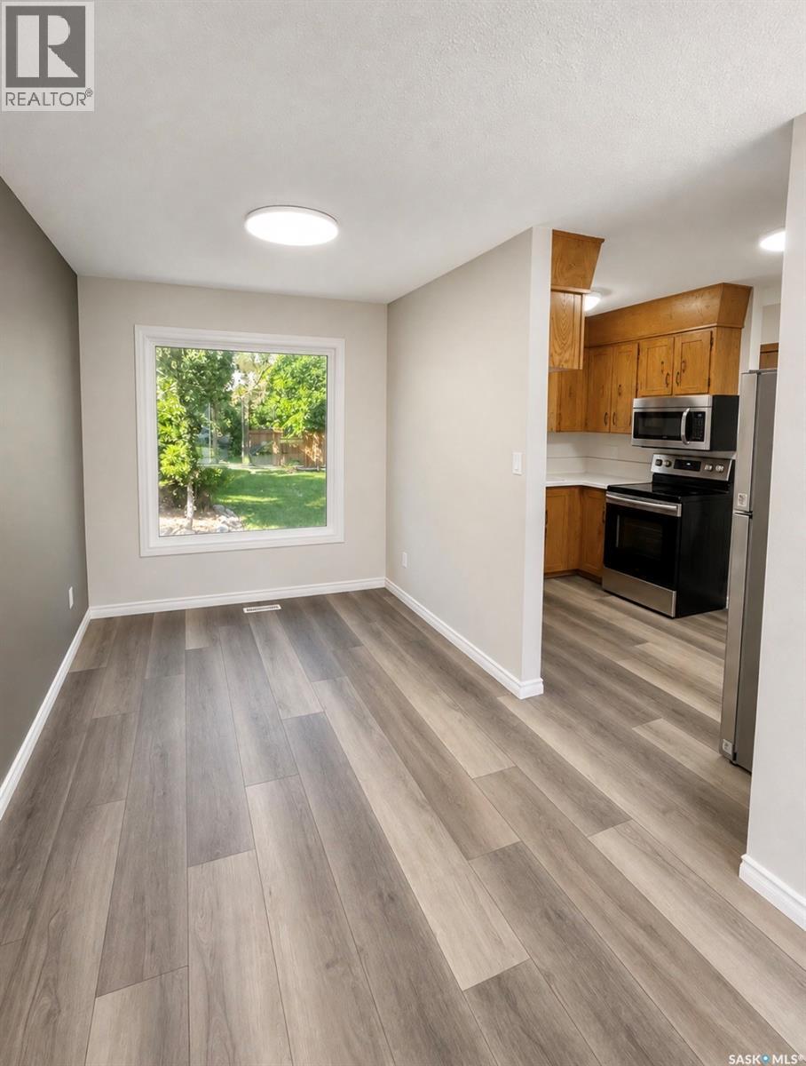 1510 McKercher DRIVE - 5