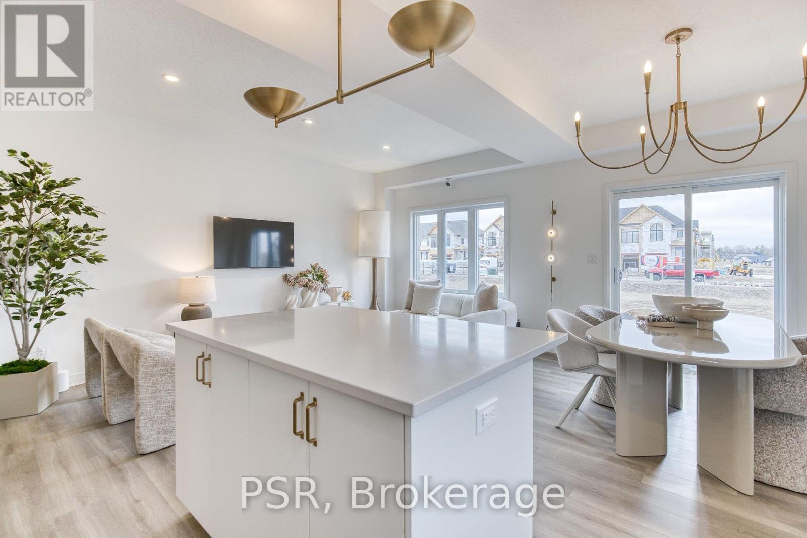 200 RIVERGREEN CRESCENT - 24
