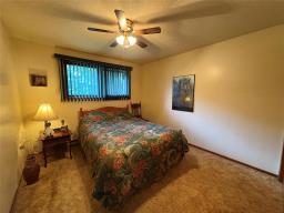 125 Dunfield Avenue, Dauphin, MB R7N0P1 Photo 13