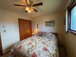 125 Dunfield Avenue, Dauphin, MB R7N0P1 Photo 16