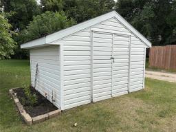 125 Dunfield Avenue, Dauphin, MB R7N0P1 Photo 32