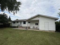 125 Dunfield Avenue, Dauphin, MB R7N0P1 Photo 33