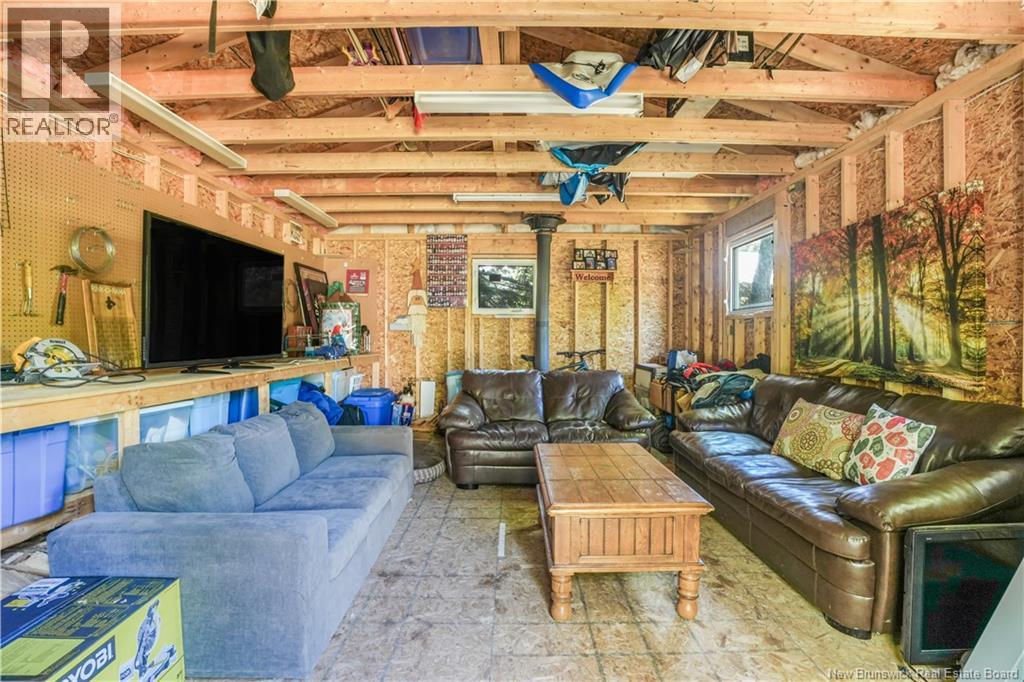 111 Camp Road - Image 31