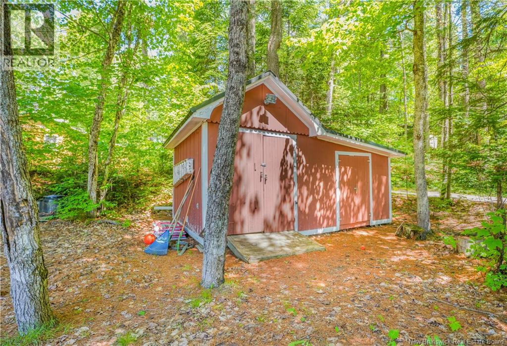 111 Camp Road - Image 33