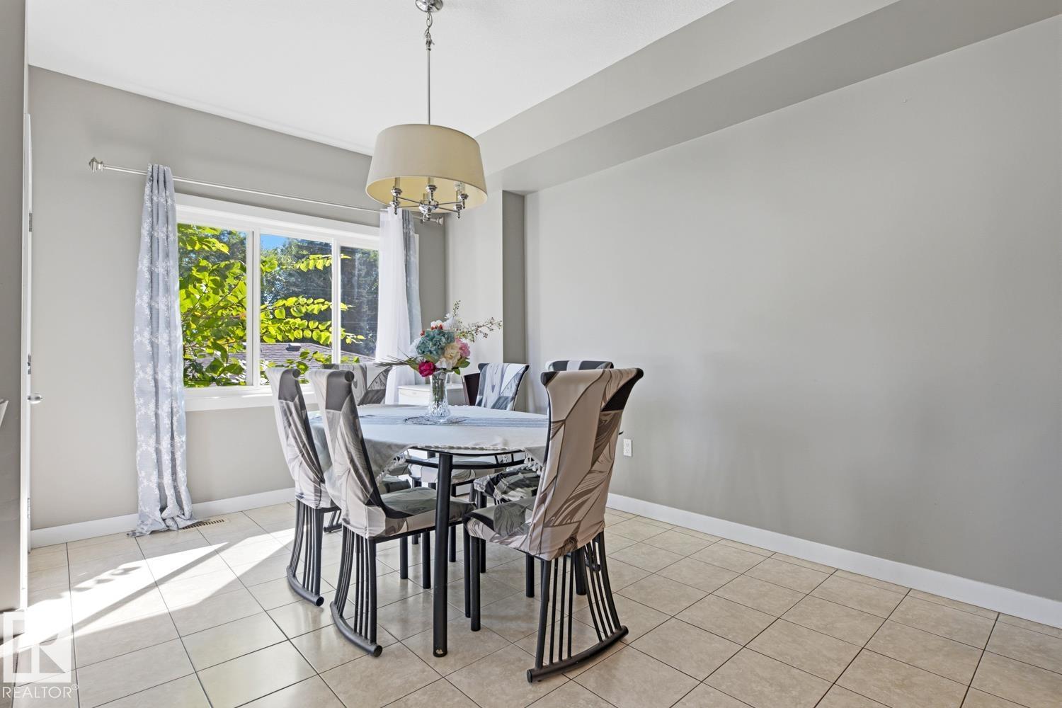 11827 56 ST NW - 16