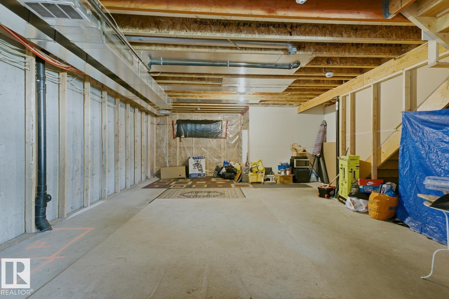 11827 56 ST NW - 37