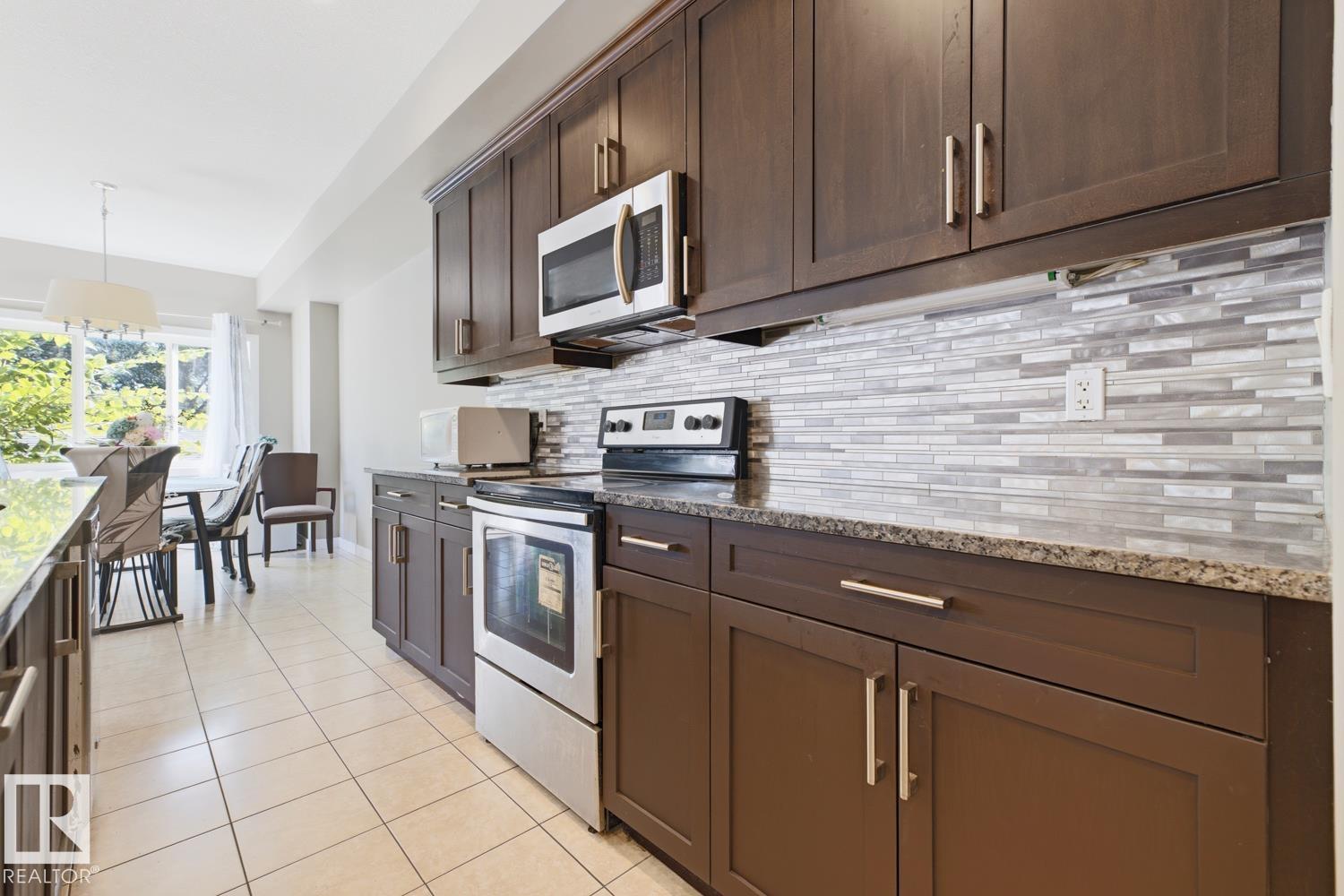 11827 56 ST NW - 8