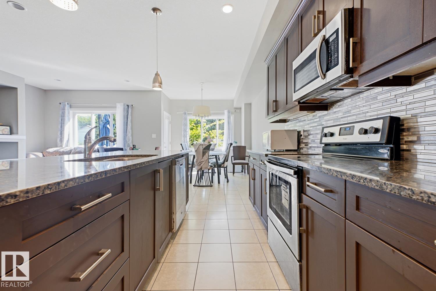 11827 56 ST NW - 9