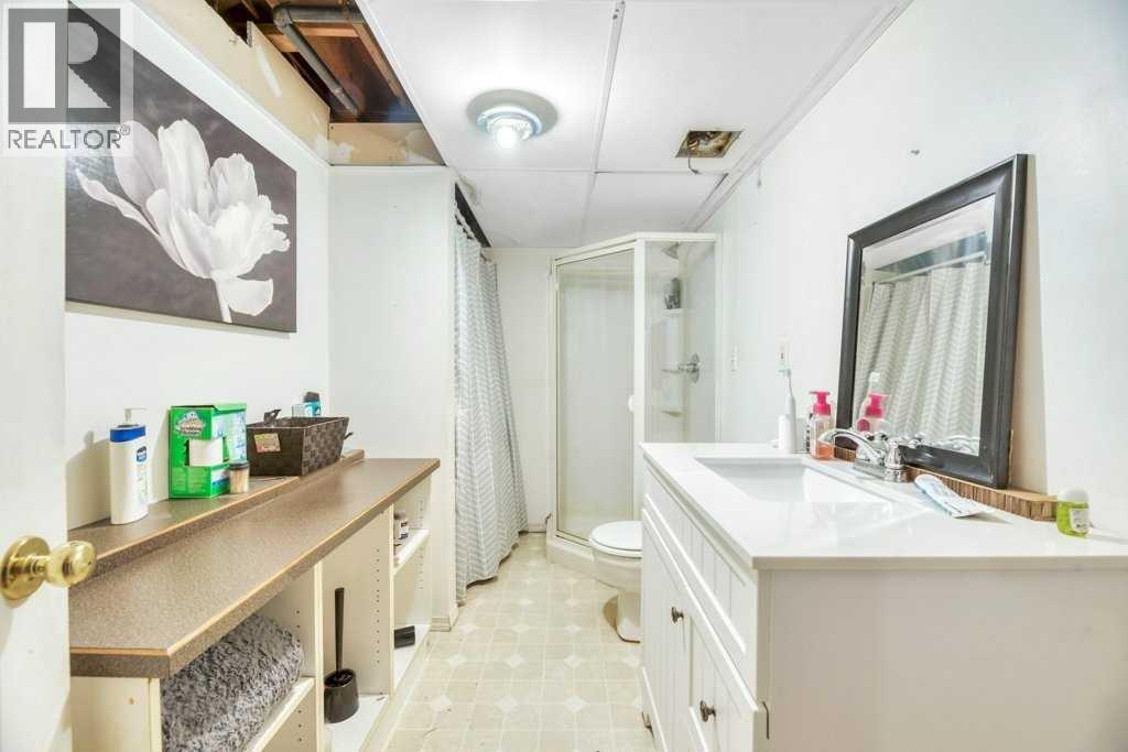 23 Abbercove Road SE - Image 32