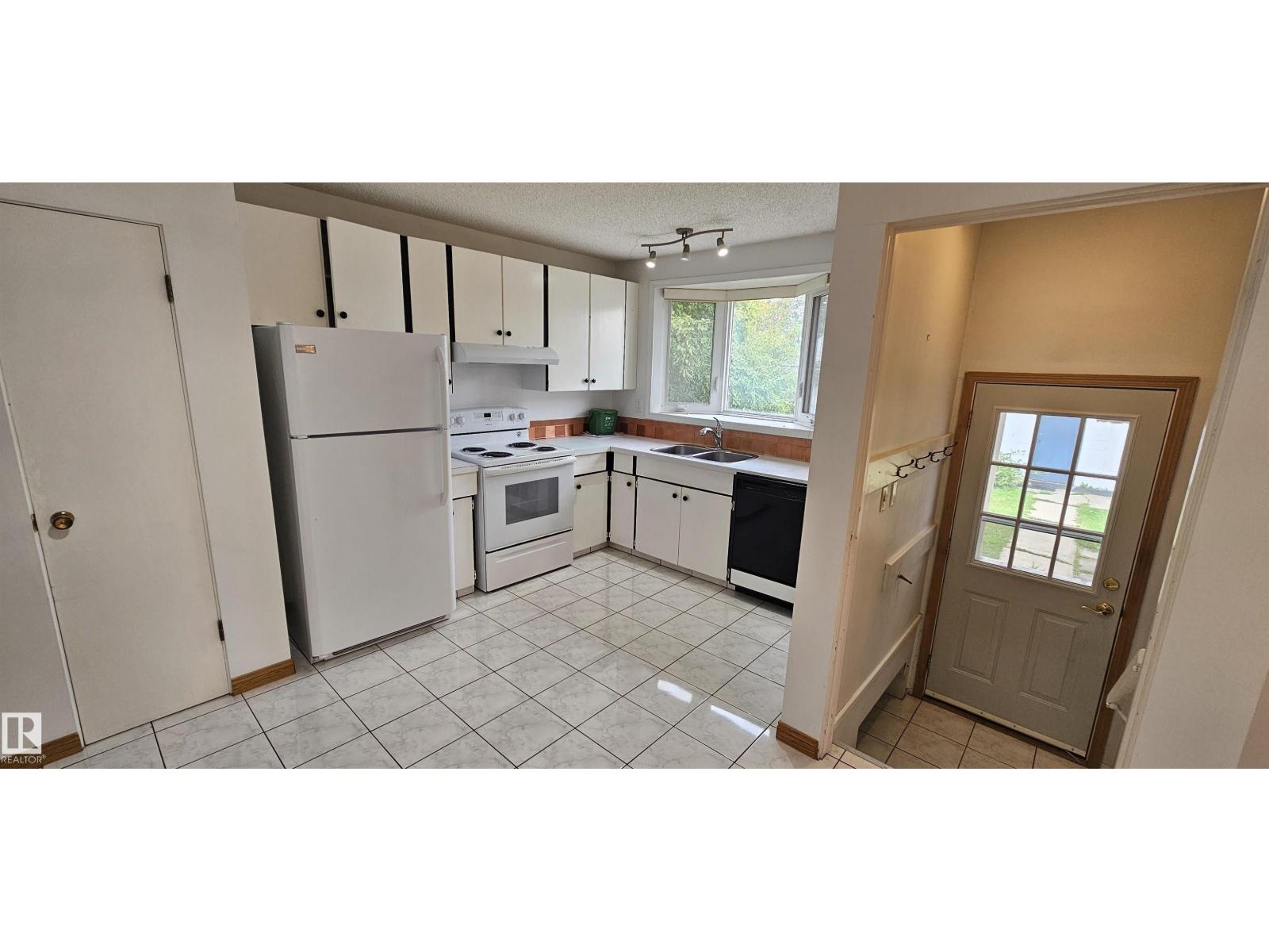 5307 114B ST NW - 14