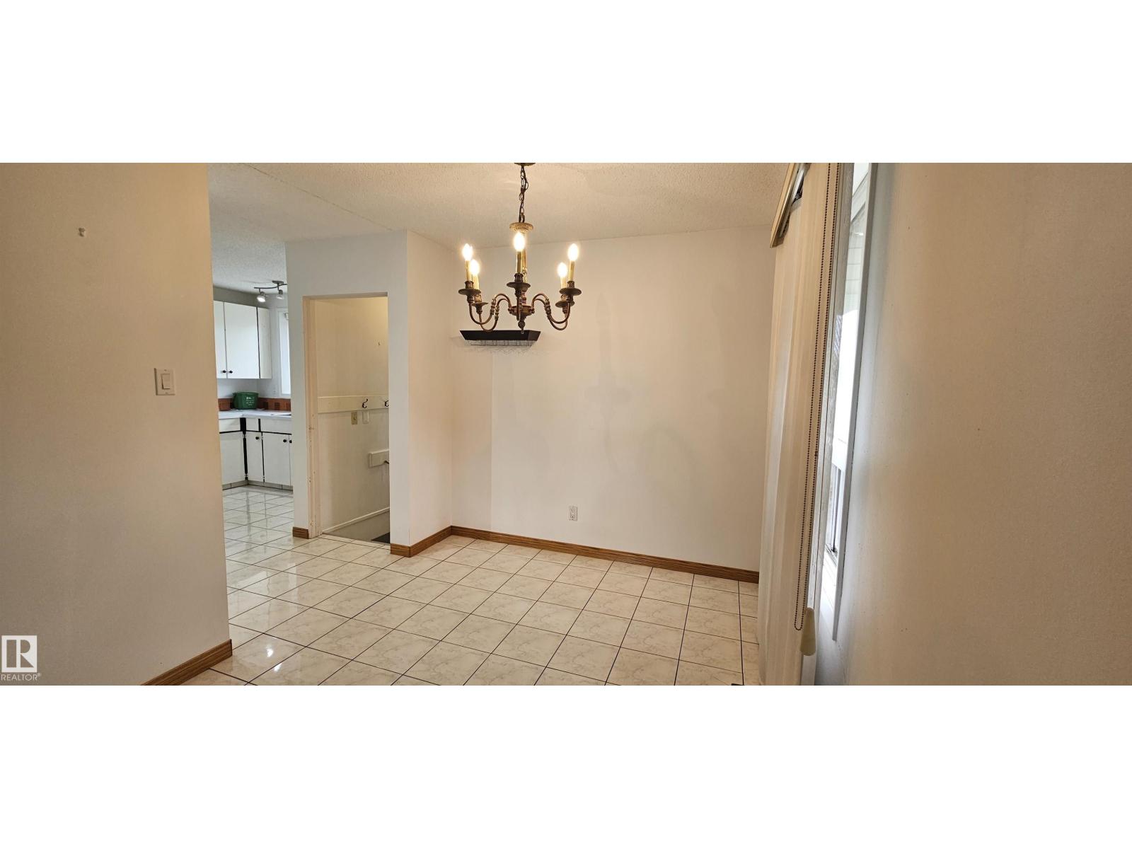 5307 114B ST NW - 11