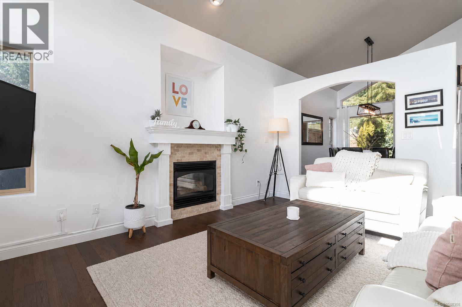 150 Rainbow Cres - 10