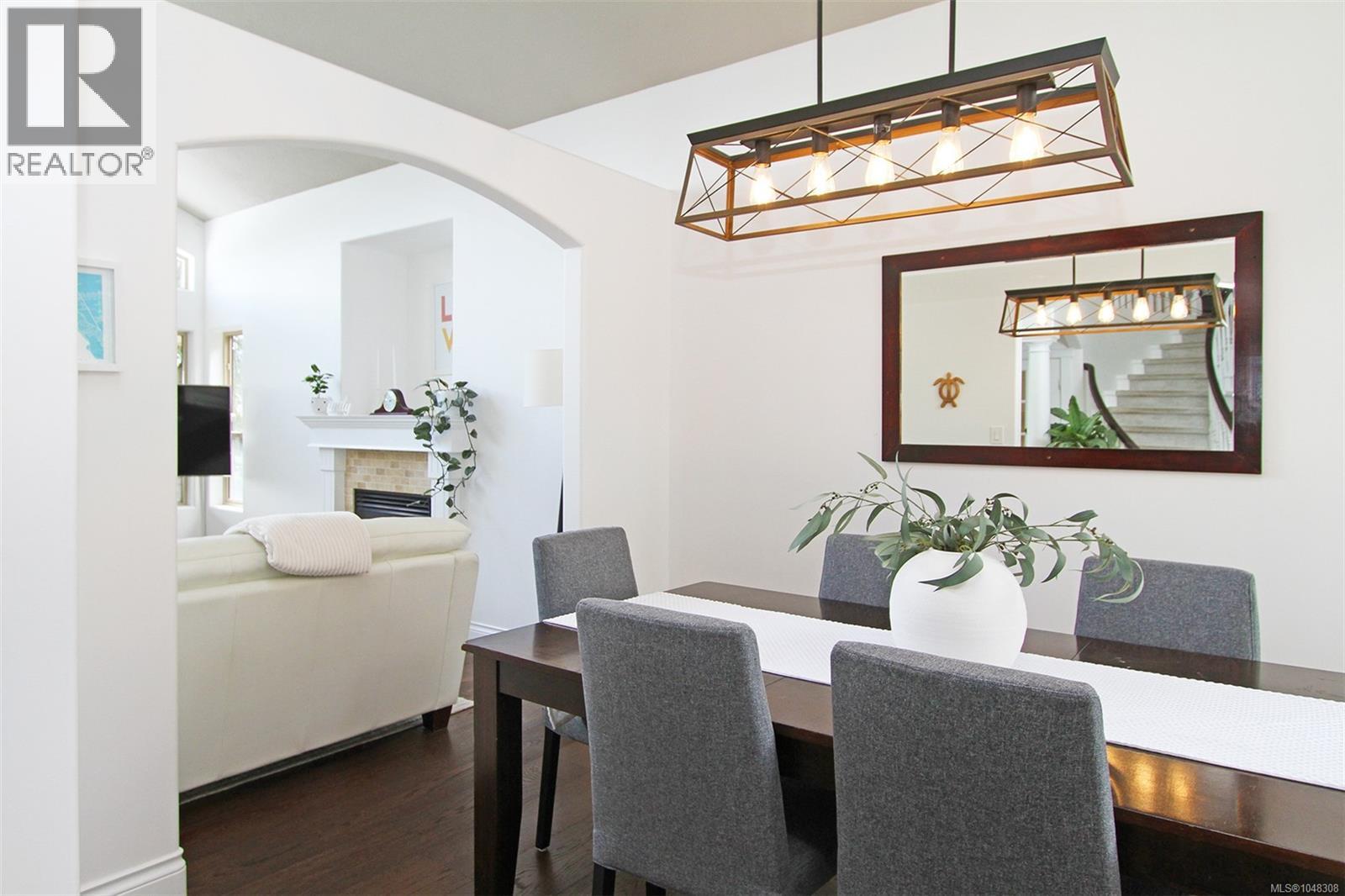 150 Rainbow Cres - 7