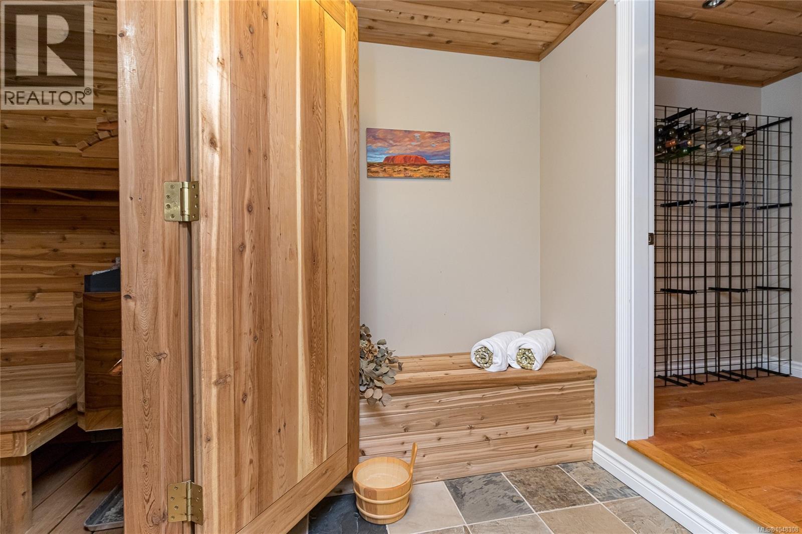 150 Rainbow Cres - 52