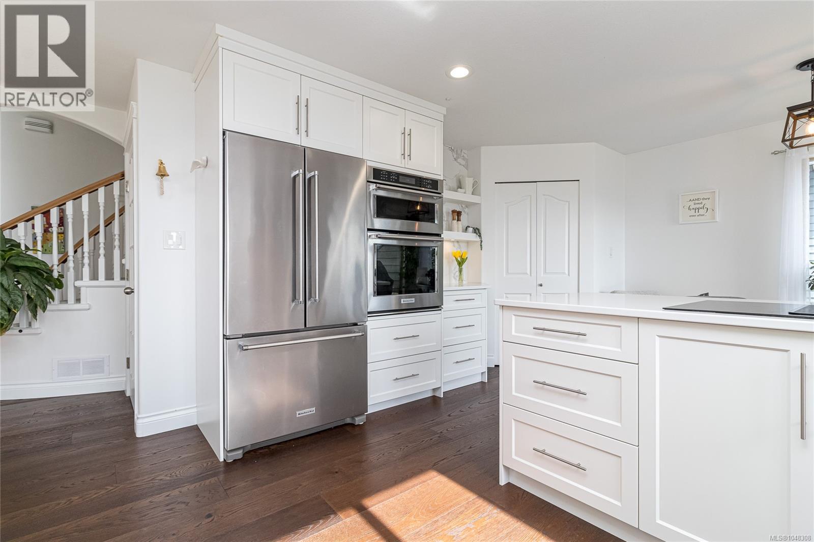 150 Rainbow Cres - Image 19