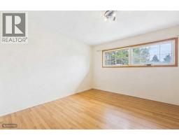 5 Chisholm Crescent Nw, Calgary, AB T2L0Y9 Photo 14