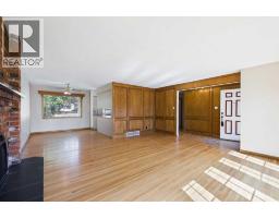 Recreational, Games room - 5 Chisholm Crescent Nw, Calgary, AB T2L0Y9 Photo 8