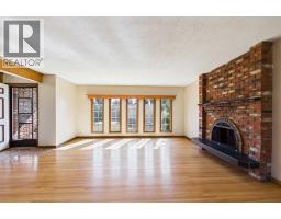 5 Chisholm Crescent NW - photo 2
