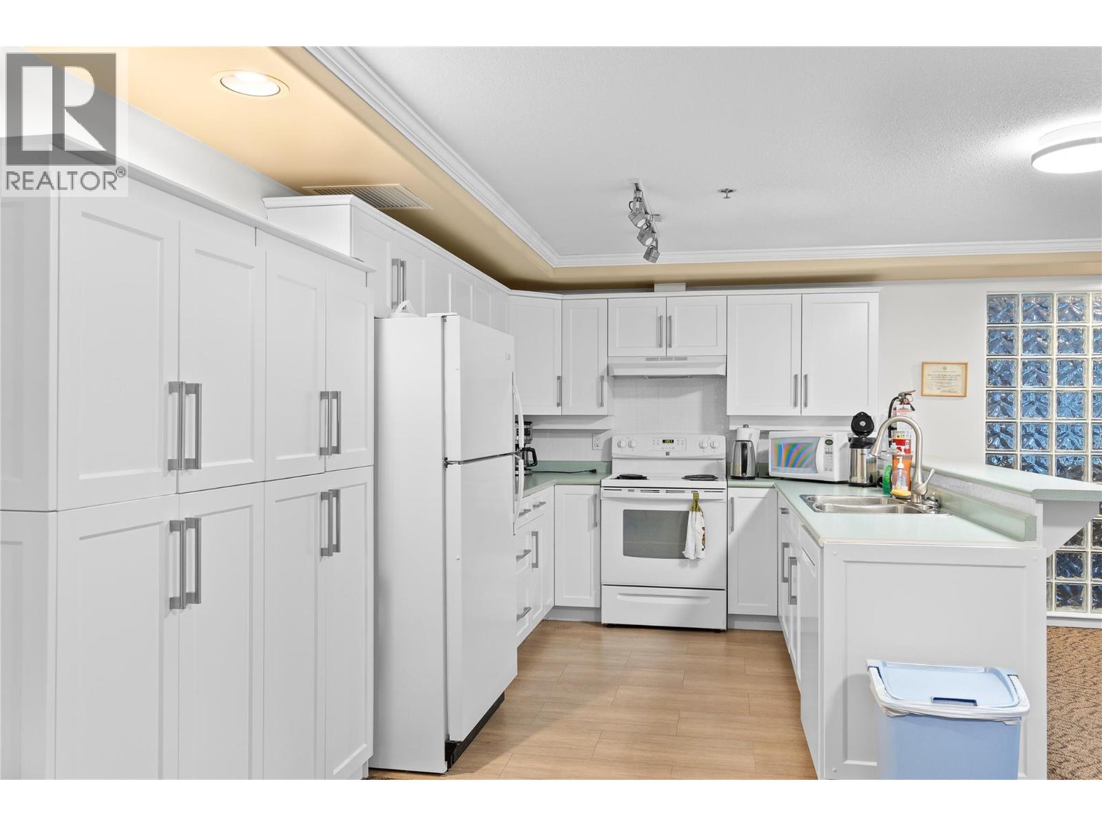 #204 3300 Centennial Drive - Image 47