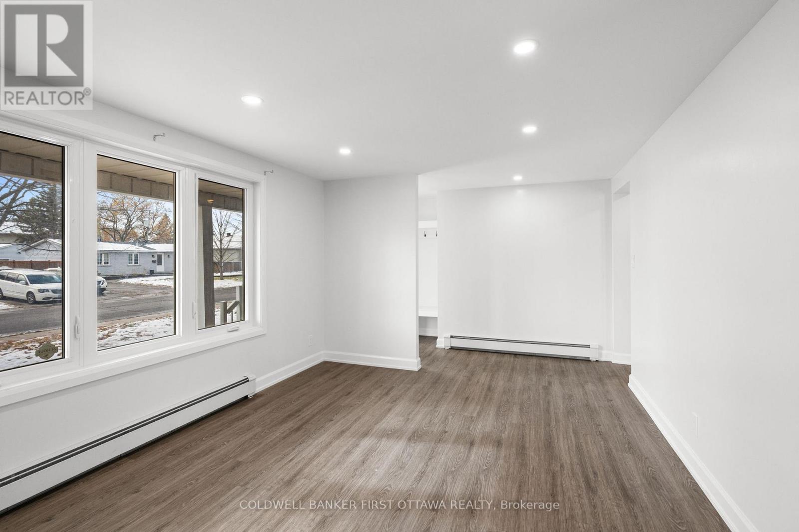 351 AMIENS STREET - 5