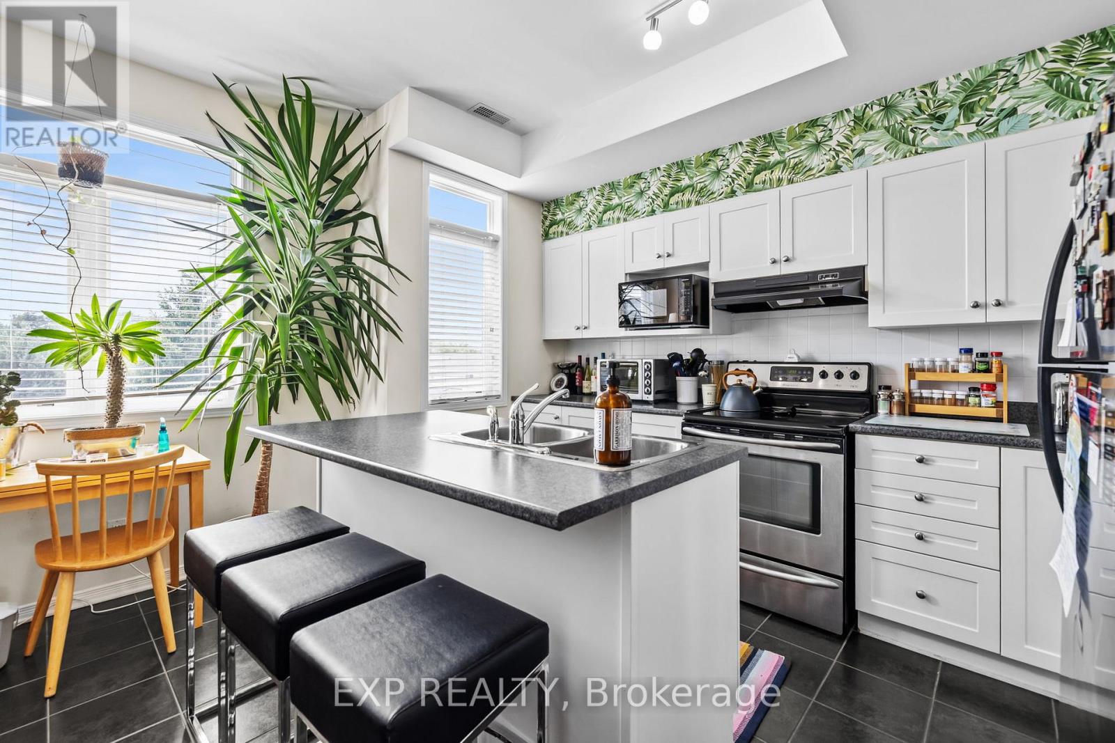 #35 957 CUMMINGS AVENUE - Image 16