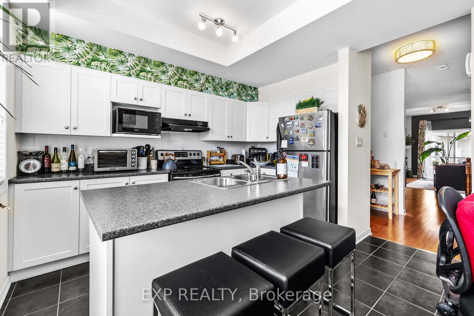 #35 957 CUMMINGS AVENUE - Image 18