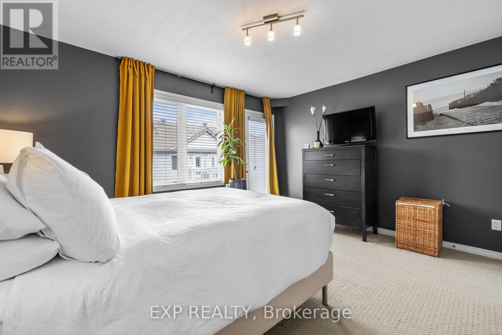 #35 957 CUMMINGS AVENUE - Image 26