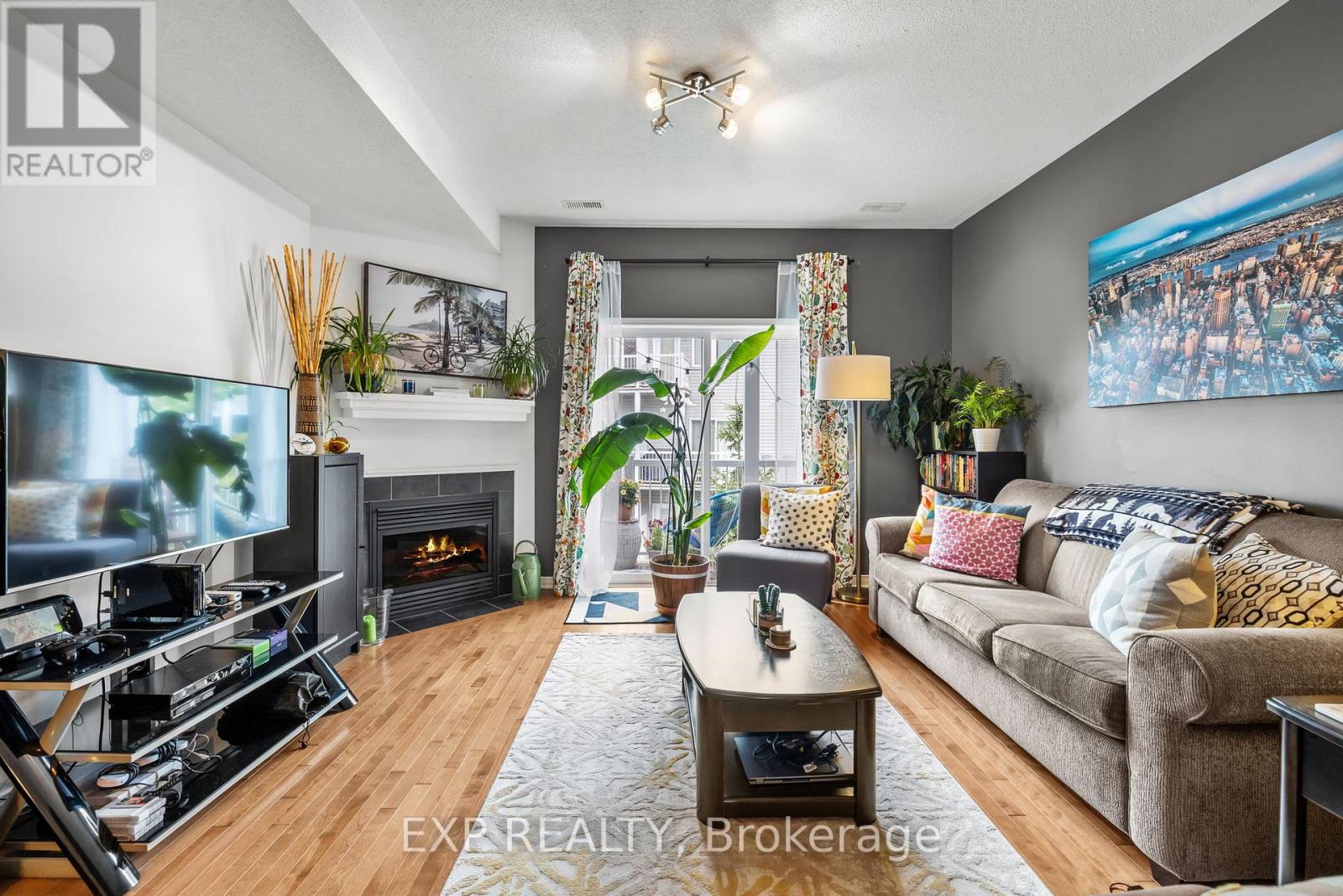 #35 957 CUMMINGS AVENUE - Image 6