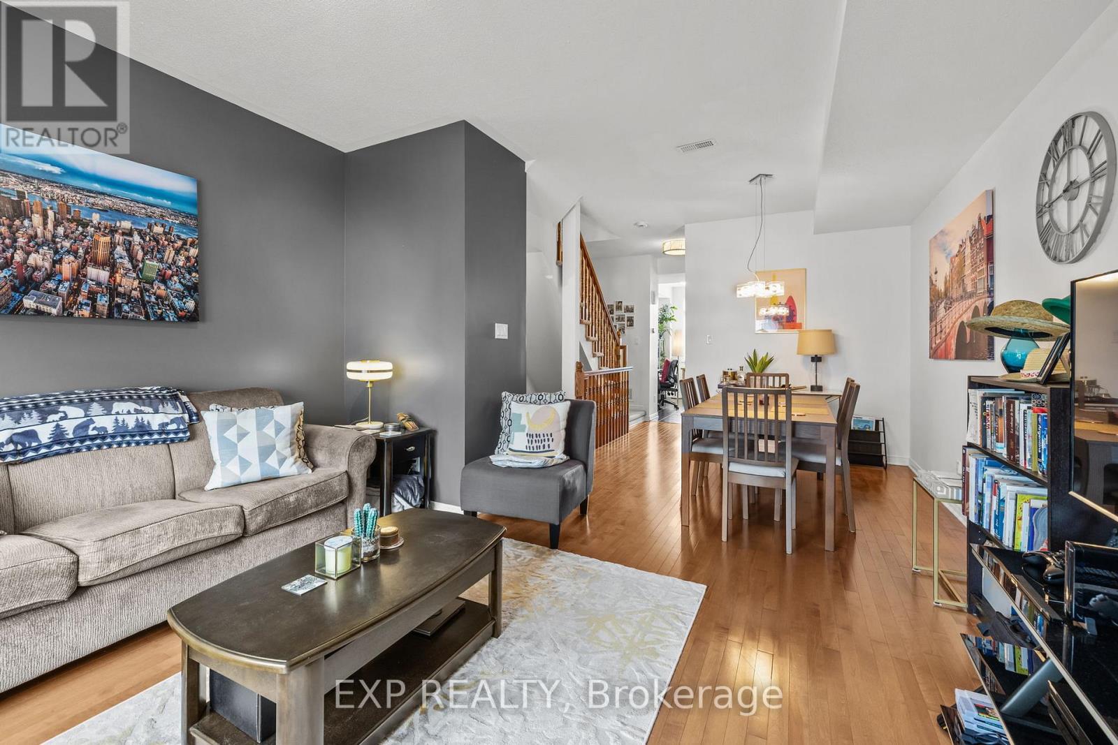 #35 957 CUMMINGS AVENUE - Image 9