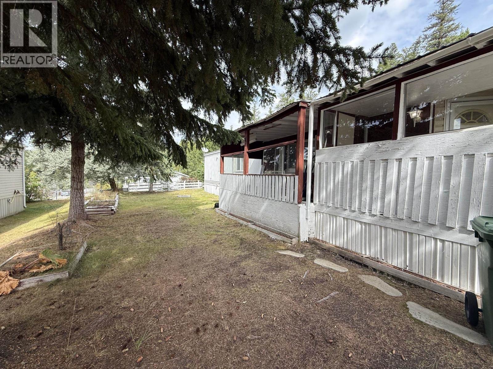 46 997 CHILCOTIN 20 HIGHWAY - 13