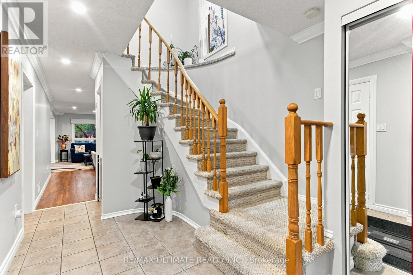 73 CLUETT DRIVE - 4