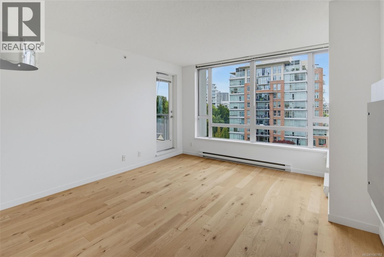 609 751 Fairfield Road, Victoria