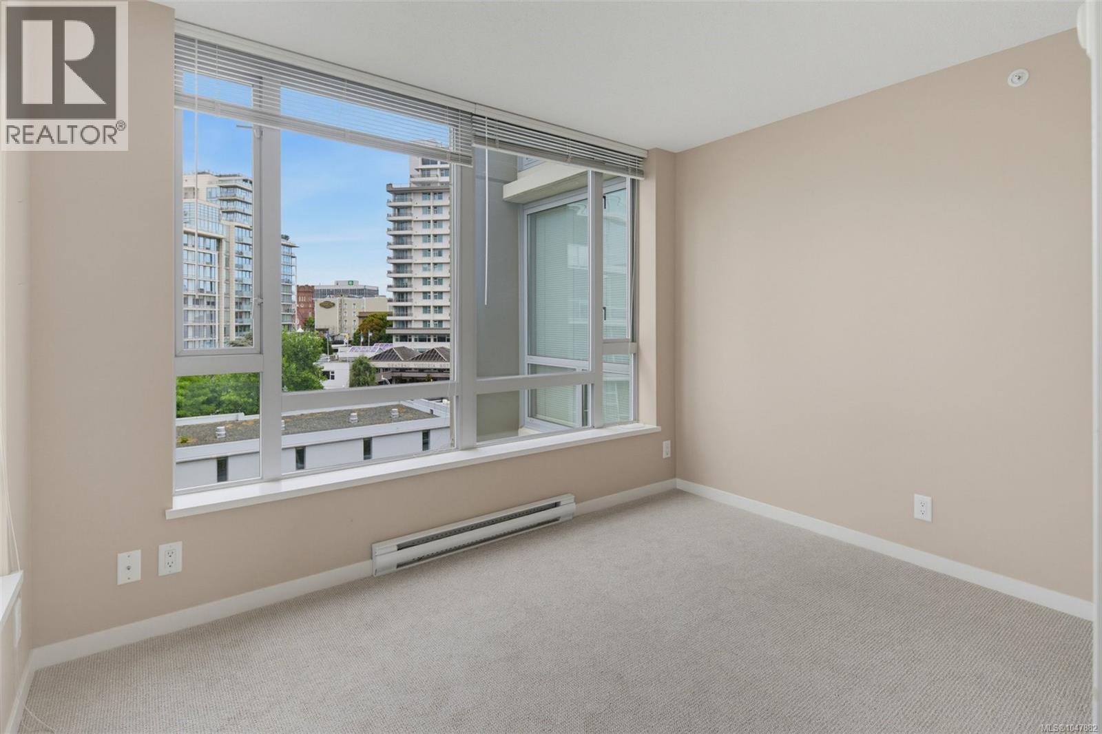 609 751 Fairfield Road, Victoria