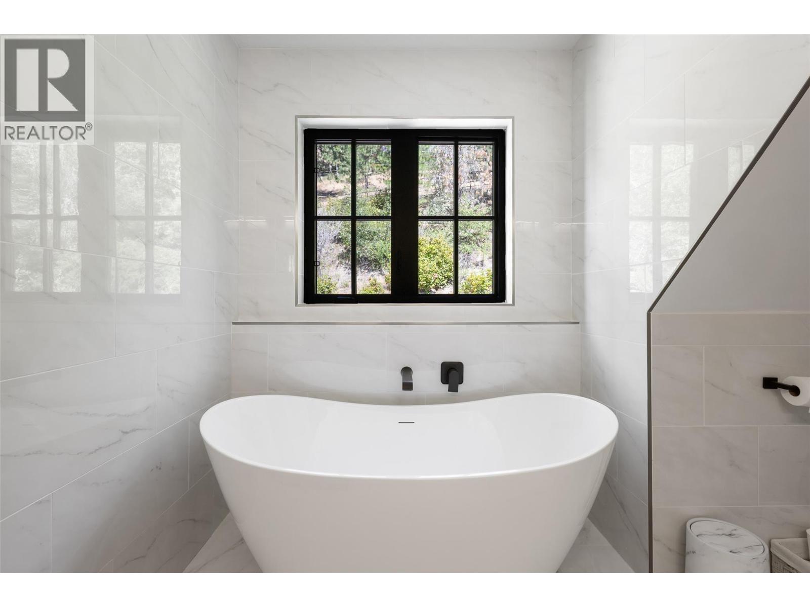 133 Goldclaim Road - 39