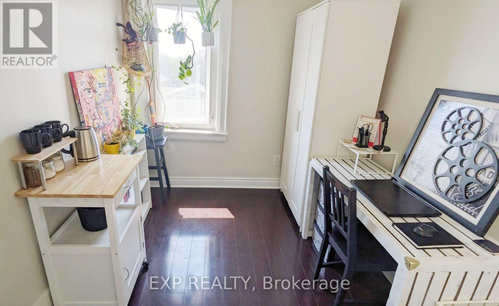 358 MCROBERTS AVENUE - 8
