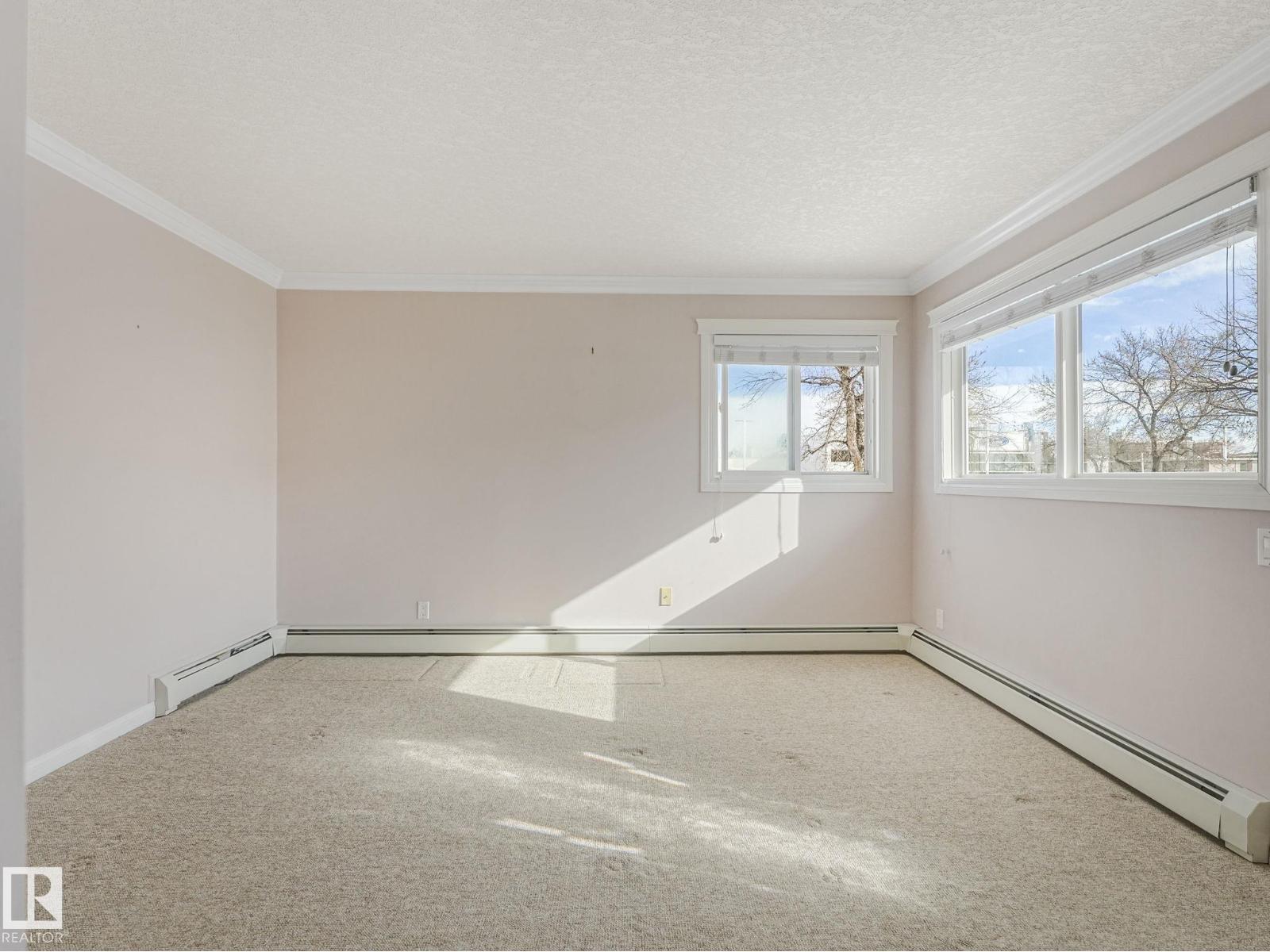 #9 10724 115 ST NW - 12