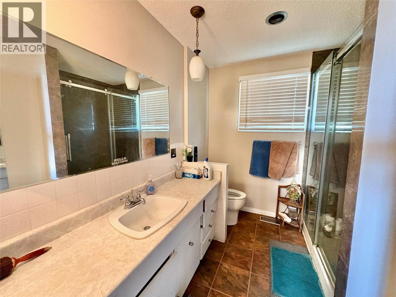 1030 Toovey Road, Kelowna