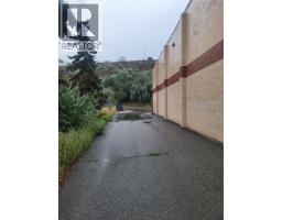 913 - 915 Laval Crescent, Kamloops, BC V2H1T7 Photo 17