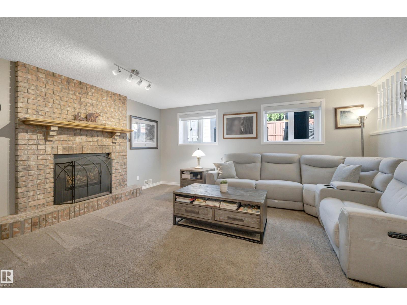 5735 152A AV NW - 29