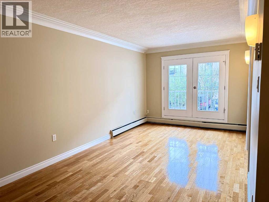 #18 1813 25 Avenue SW - 2