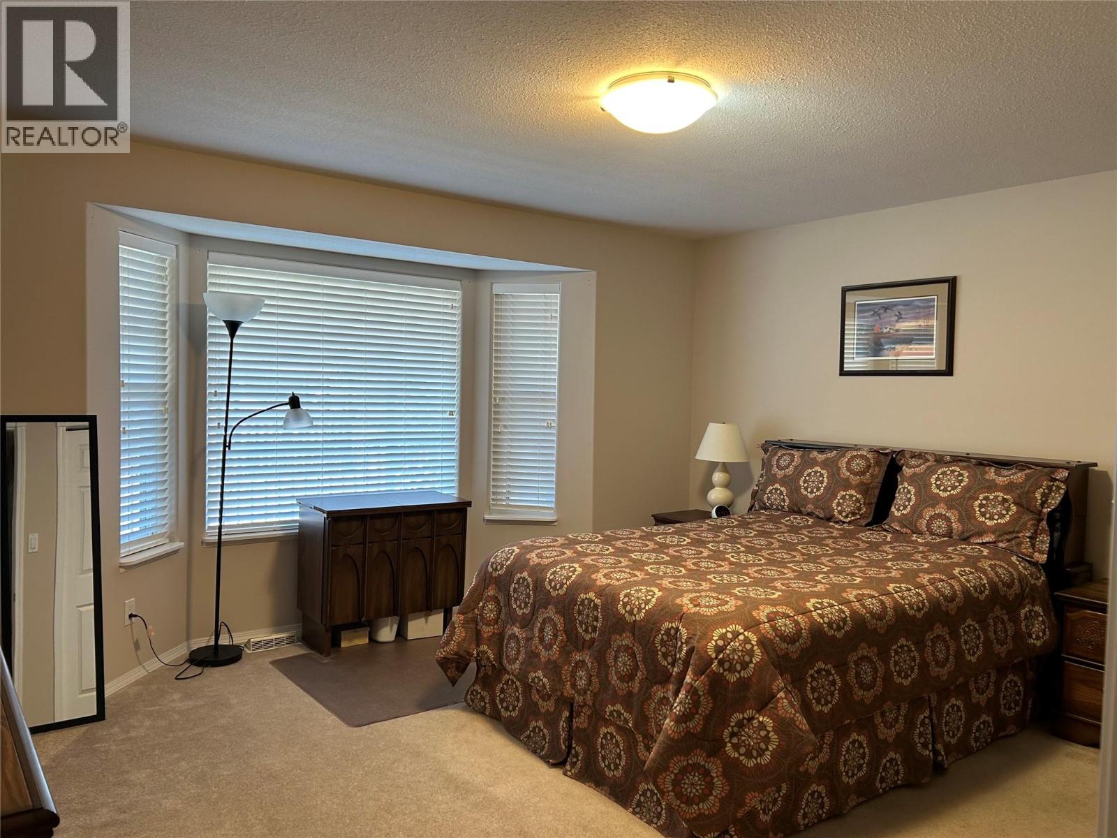851 8 Avenue, Vernon