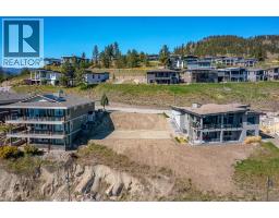 8872 Hampshire Crescent, Vernon, BC V1H2K9 Photo 12