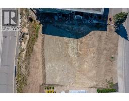 8872 Hampshire Crescent, Vernon, BC V1H2K9 Photo 11