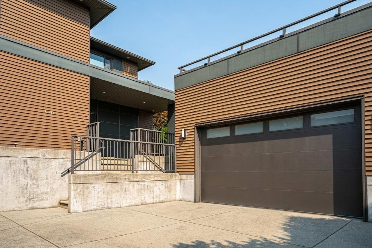 33879 KNIGHT Avenue, Mission, British Columbia, V2V7C7, Mission, British Columbia — photo 4 of 5