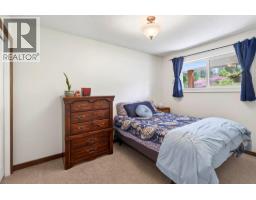 Bedroom - 5890 Todd Road, Kamloops, BC V2C5V6 Photo 6